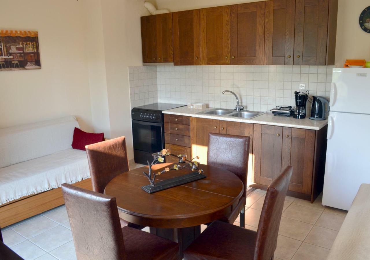 Harmony Seaside Apartments Коропи Экстерьер фото
