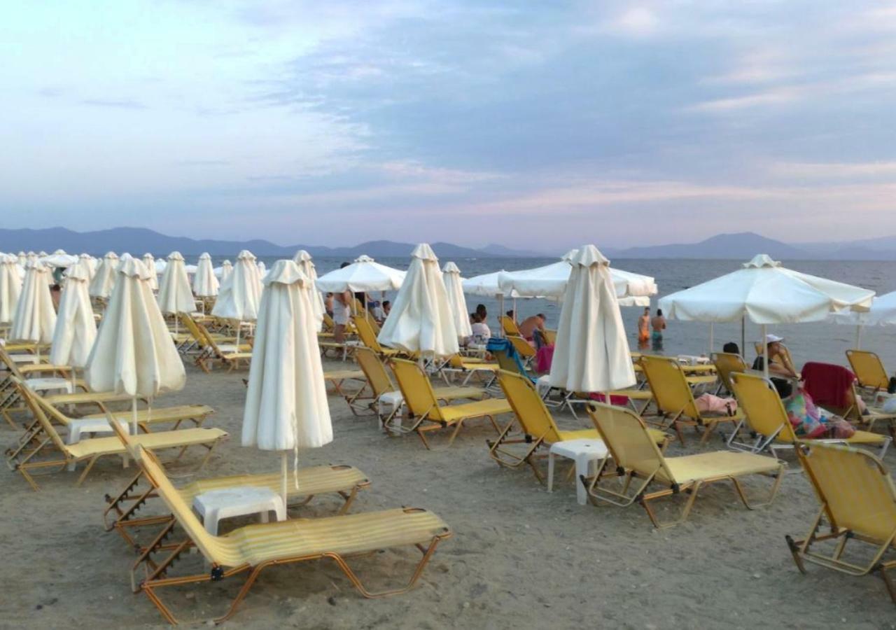 Harmony Seaside Apartments Коропи Экстерьер фото